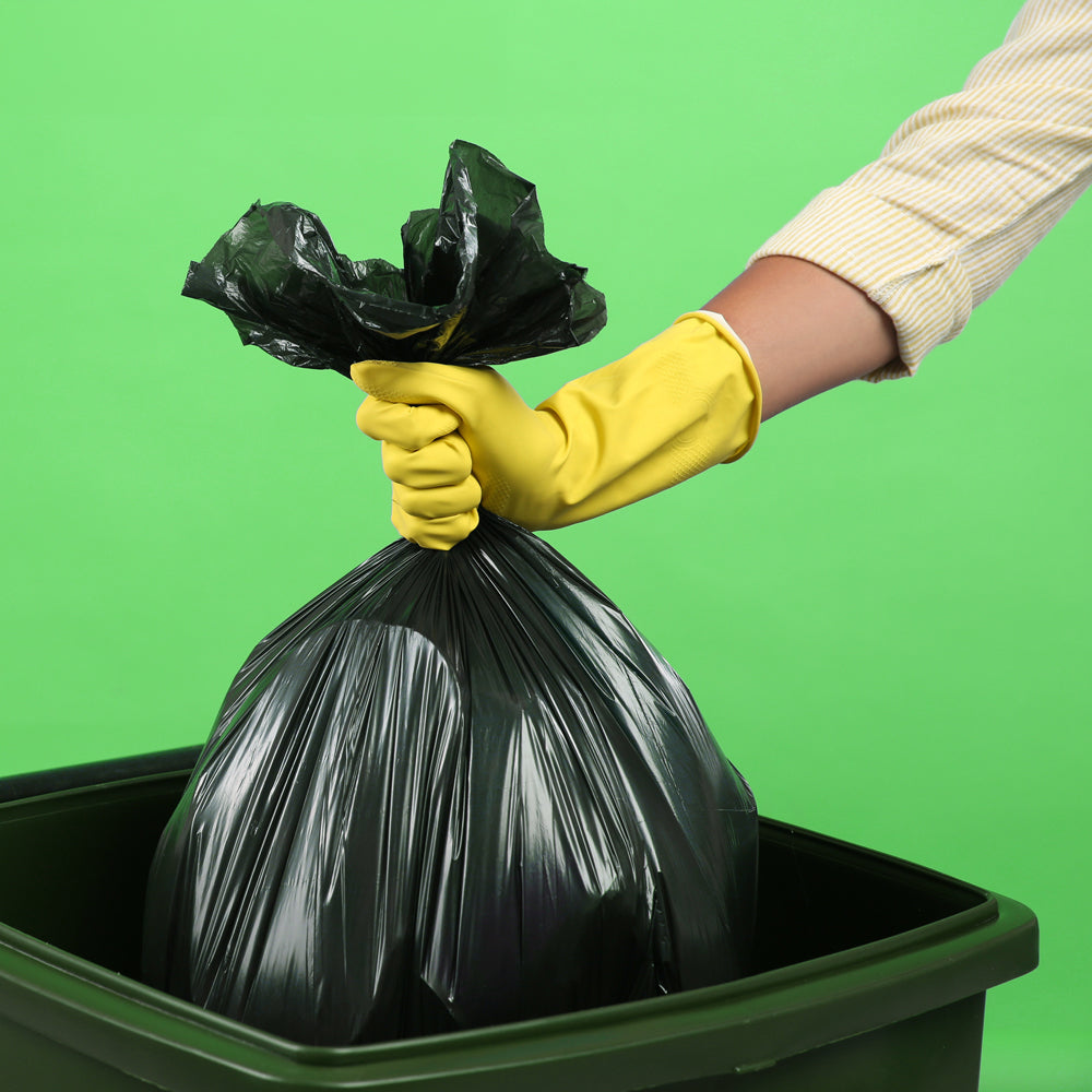 Refuse Sacks Bin Bags 70L 70 x 83 cm Roll of 20 6580 (Parcel Rate)