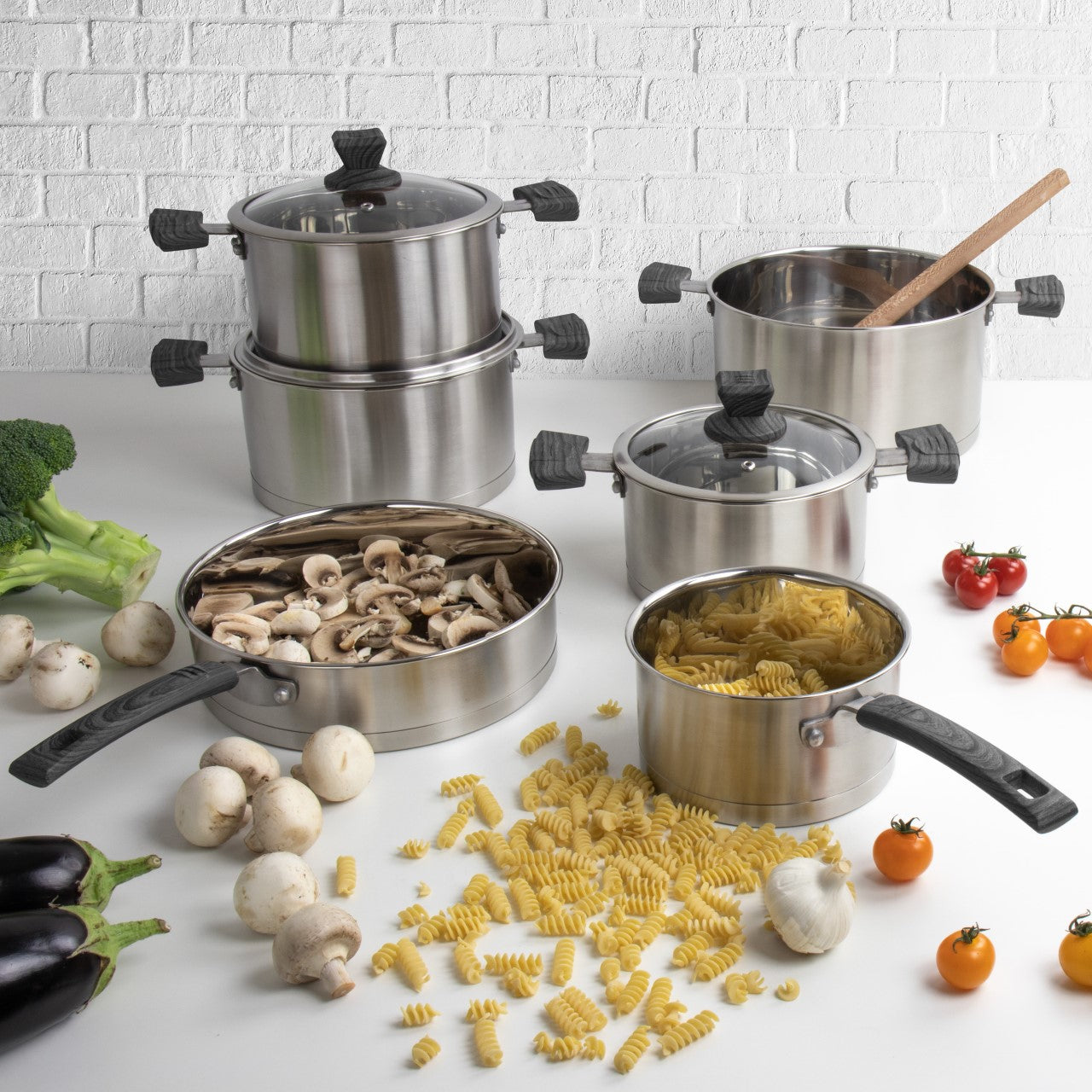 SQ Professional Lustro Touch Stainless Steel Cookware Set of 6 Black 9966 (Big Parcel Rate)